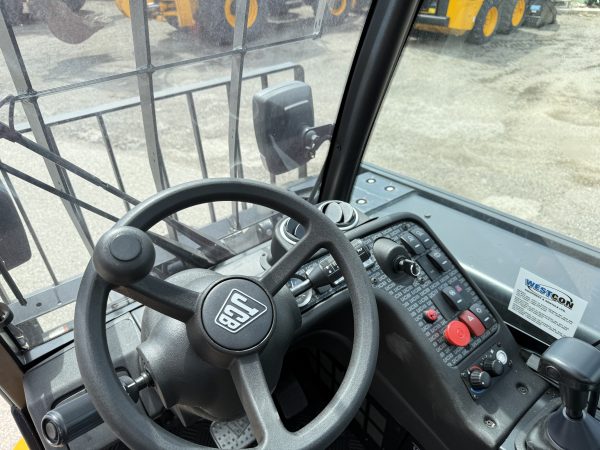 JCB 77-52 Teletruk - Image 11