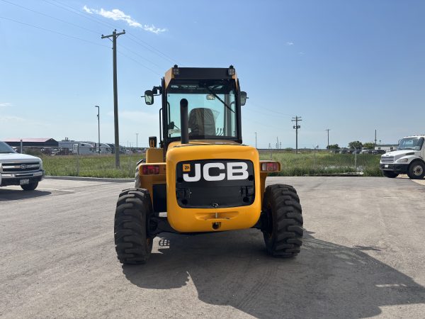 JCB 940-4 T4 Rough Terrain Forklift - Image 3