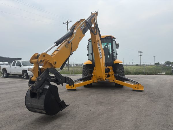 JCB 4CX-15 Backhoe Loader - Image 6
