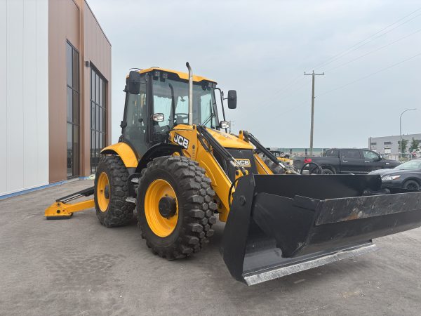 JCB 4CX-15 Backhoe Loader - Image 4