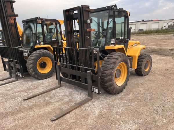 JCB 940-4 Forklift - Image 4
