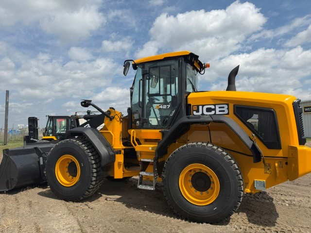 JCB 427 ZXT4F Wheel Loader - Image 2